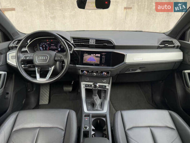 Черный Ауди Ку3, объемом двигателя 1.98 л и пробегом 34 тыс. км за 30990 $, фото 26 на Automoto.ua