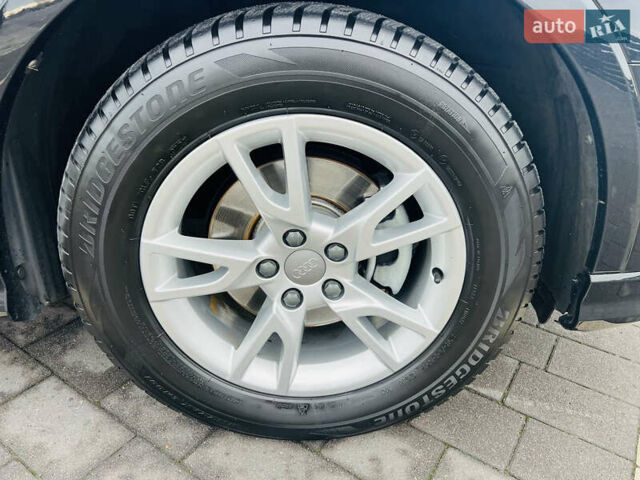 Черный Ауди Ку3, объемом двигателя 1.5 л и пробегом 106 тыс. км за 28800 $, фото 23 на Automoto.ua