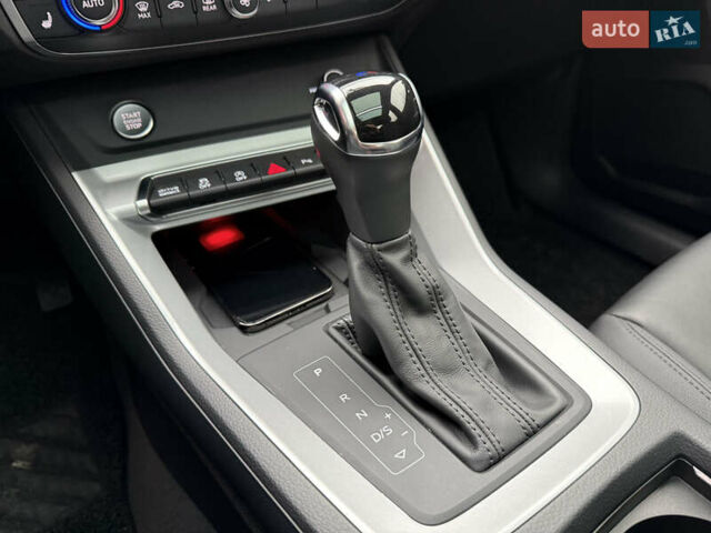 Чорний Ауді Ку3, об'ємом двигуна 2 л та пробігом 38 тис. км за 34900 $, фото 35 на Automoto.ua