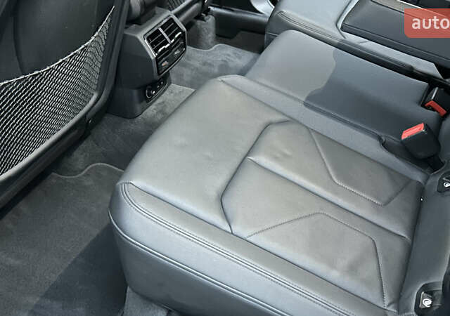 Черный Ауди Ку3, объемом двигателя 2 л и пробегом 22 тыс. км за 25200 $, фото 19 на Automoto.ua