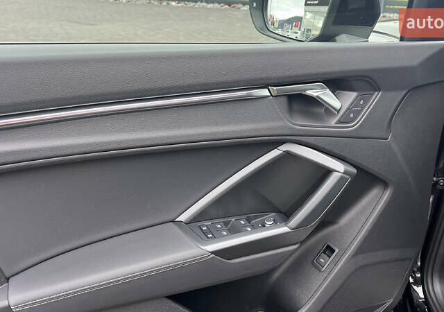 Черный Ауди Ку3, объемом двигателя 1.5 л и пробегом 106 тыс. км за 28800 $, фото 26 на Automoto.ua