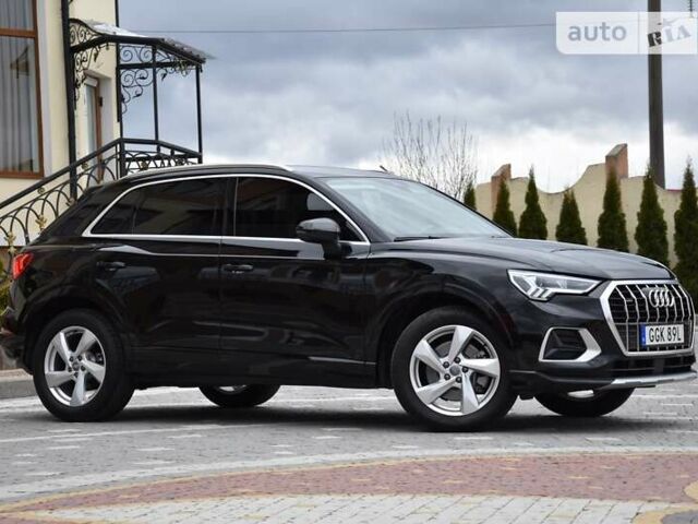 Черный Ауди Ку3, объемом двигателя 1.97 л и пробегом 40 тыс. км за 38400 $, фото 5 на Automoto.ua