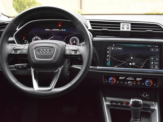 Черный Ауди Ку3, объемом двигателя 1.97 л и пробегом 40 тыс. км за 38400 $, фото 42 на Automoto.ua