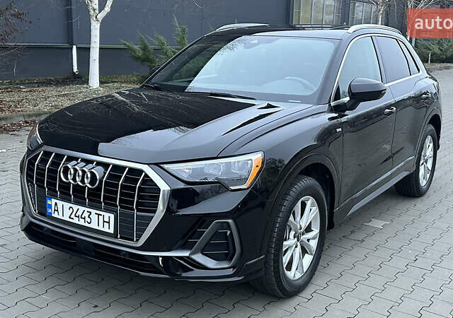 Черный Ауди Ку3, объемом двигателя 2 л и пробегом 22 тыс. км за 25200 $, фото 1 на Automoto.ua
