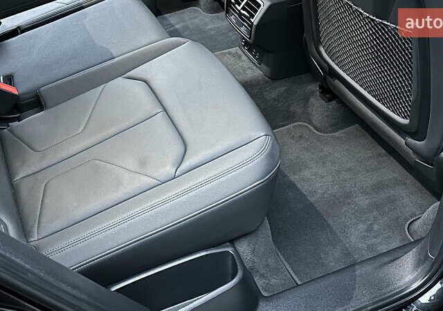 Черный Ауди Ку3, объемом двигателя 2 л и пробегом 22 тыс. км за 25200 $, фото 27 на Automoto.ua