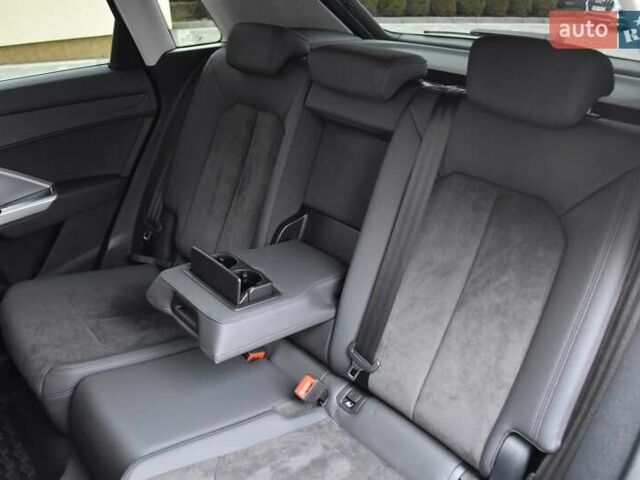 Черный Ауди Ку3, объемом двигателя 1.97 л и пробегом 40 тыс. км за 38400 $, фото 84 на Automoto.ua