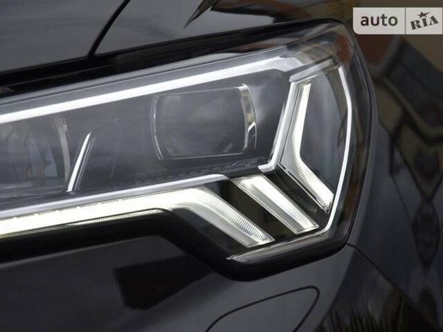 Черный Ауди Ку3, объемом двигателя 1.97 л и пробегом 40 тыс. км за 38400 $, фото 18 на Automoto.ua