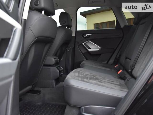 Черный Ауди Ку3, объемом двигателя 1.97 л и пробегом 40 тыс. км за 38400 $, фото 86 на Automoto.ua