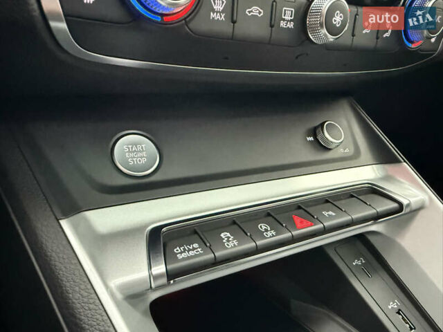 Черный Ауди Ку3, объемом двигателя 2 л и пробегом 39 тыс. км за 33999 $, фото 34 на Automoto.ua