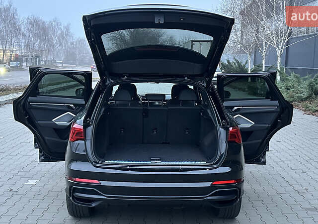 Черный Ауди Ку3, объемом двигателя 2 л и пробегом 22 тыс. км за 25200 $, фото 29 на Automoto.ua