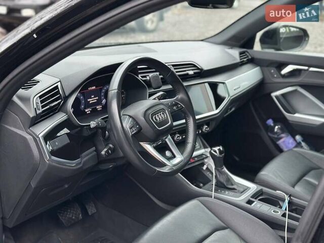 Черный Ауди Ку3, объемом двигателя 1.98 л и пробегом 68 тыс. км за 26500 $, фото 6 на Automoto.ua