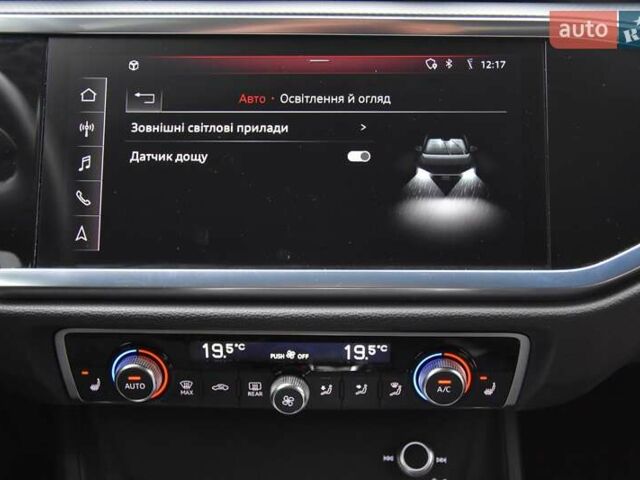 Черный Ауди Ку3, объемом двигателя 1.97 л и пробегом 40 тыс. км за 38400 $, фото 74 на Automoto.ua