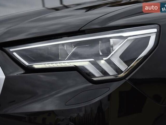 Черный Ауди Ку3, объемом двигателя 1.97 л и пробегом 40 тыс. км за 38400 $, фото 17 на Automoto.ua