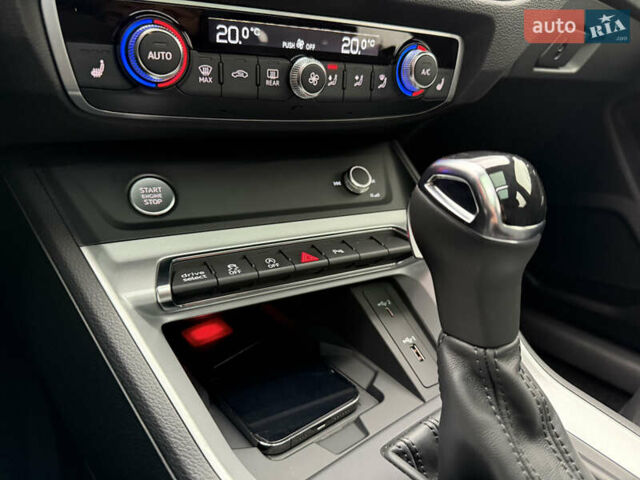 Чорний Ауді Ку3, об'ємом двигуна 1.97 л та пробігом 38 тис. км за 34999 $, фото 35 на Automoto.ua