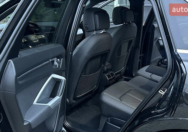 Черный Ауди Ку3, объемом двигателя 2 л и пробегом 22 тыс. км за 25200 $, фото 18 на Automoto.ua