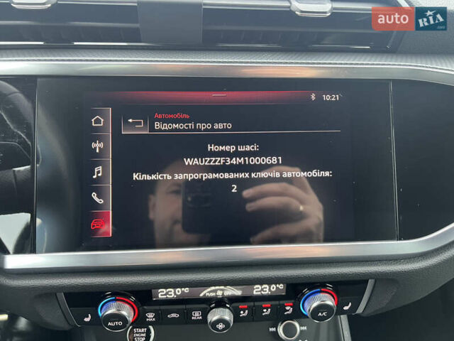 Черный Ауди Ку3, объемом двигателя 1.5 л и пробегом 106 тыс. км за 28800 $, фото 55 на Automoto.ua