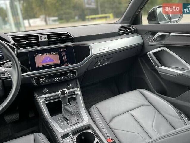 Чорний Ауді Ку3, об'ємом двигуна 1.98 л та пробігом 61 тис. км за 25600 $, фото 10 на Automoto.ua