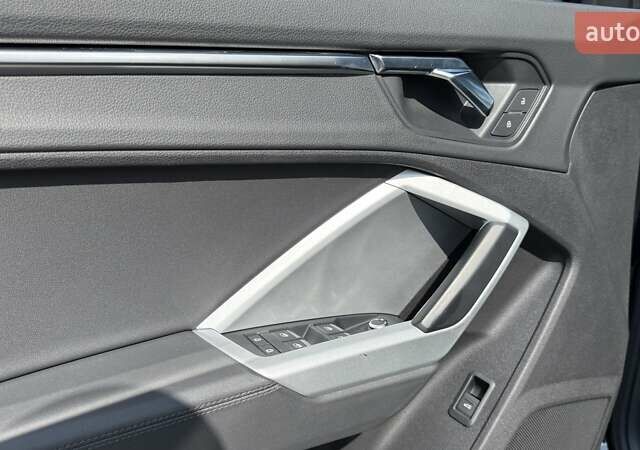 Черный Ауди Ку3, объемом двигателя 1.98 л и пробегом 127 тыс. км за 28900 $, фото 27 на Automoto.ua