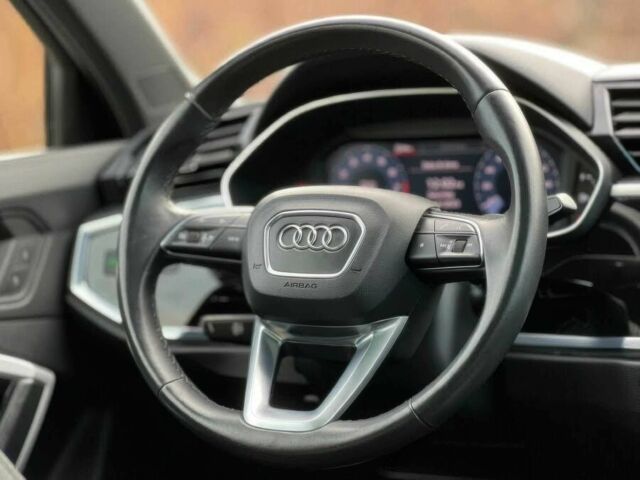 Черный Ауди Ку3, объемом двигателя 2 л и пробегом 10 тыс. км за 15000 $, фото 6 на Automoto.ua