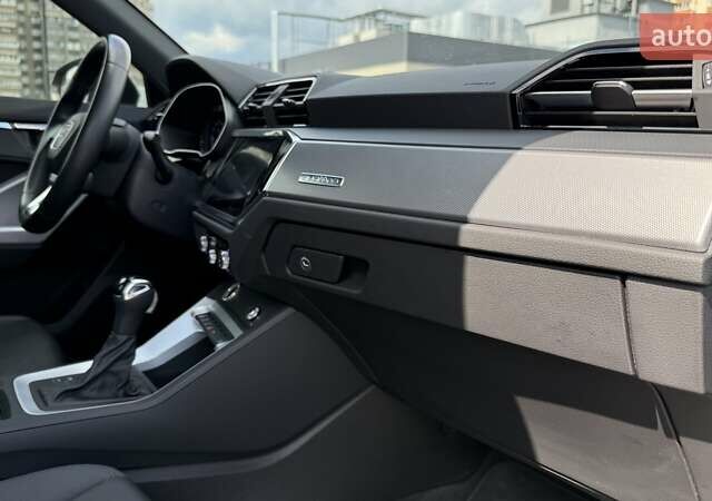 Черный Ауди Ку3, объемом двигателя 1.98 л и пробегом 127 тыс. км за 28900 $, фото 21 на Automoto.ua