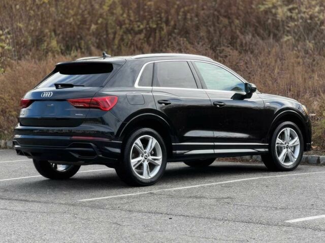 Черный Ауди Ку3, объемом двигателя 2 л и пробегом 10 тыс. км за 15000 $, фото 4 на Automoto.ua