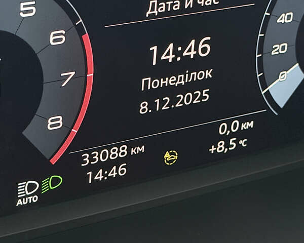 Черный Ауди Ку3, объемом двигателя 1.98 л и пробегом 33 тыс. км за 30300 $, фото 16 на Automoto.ua