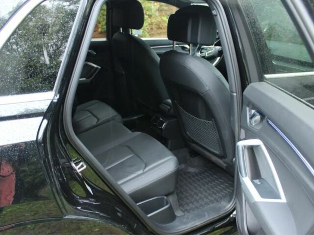 Чорний Ауді Ку3, об'ємом двигуна 2 л та пробігом 48 тис. км за 15800 $, фото 13 на Automoto.ua