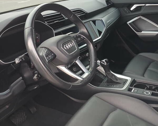 Черный Ауди Ку3, объемом двигателя 1.98 л и пробегом 75 тыс. км за 26400 $, фото 22 на Automoto.ua