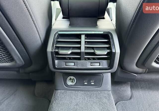 Черный Ауди Ку3, объемом двигателя 1.98 л и пробегом 127 тыс. км за 28900 $, фото 14 на Automoto.ua