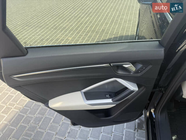 Черный Ауди Ку3, объемом двигателя 1.98 л и пробегом 76 тыс. км за 26000 $, фото 19 на Automoto.ua