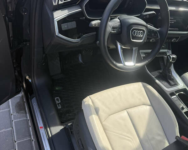 Черный Ауди Ку3, объемом двигателя 1.98 л и пробегом 76 тыс. км за 26000 $, фото 25 на Automoto.ua