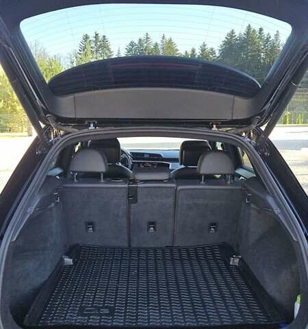 Черный Ауди Ку3, объемом двигателя 1.98 л и пробегом 120 тыс. км за 26000 $, фото 26 на Automoto.ua