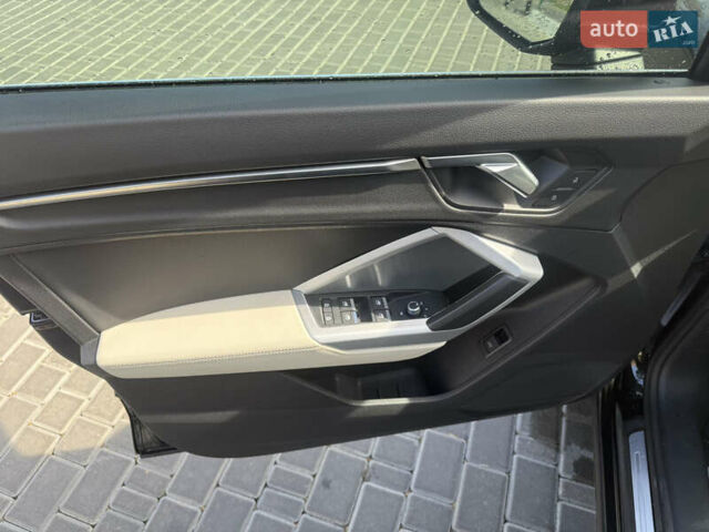 Черный Ауди Ку3, объемом двигателя 1.98 л и пробегом 76 тыс. км за 26000 $, фото 23 на Automoto.ua