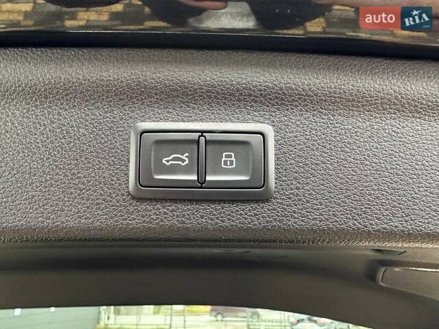 Черный Ауди Ку3, объемом двигателя 1.98 л и пробегом 173 тыс. км за 25500 $, фото 21 на Automoto.ua