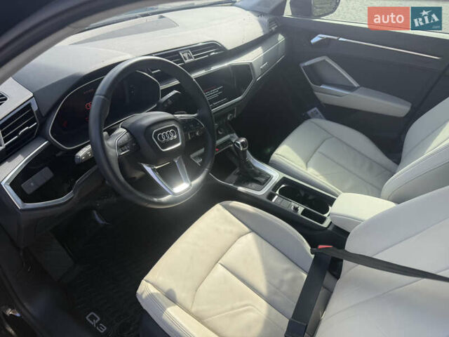 Черный Ауди Ку3, объемом двигателя 1.98 л и пробегом 76 тыс. км за 26000 $, фото 29 на Automoto.ua