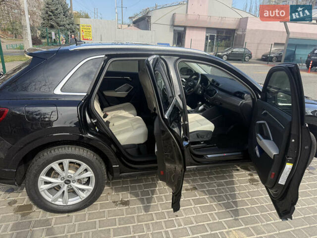 Черный Ауди Ку3, объемом двигателя 1.98 л и пробегом 76 тыс. км за 27000 $, фото 11 на Automoto.ua