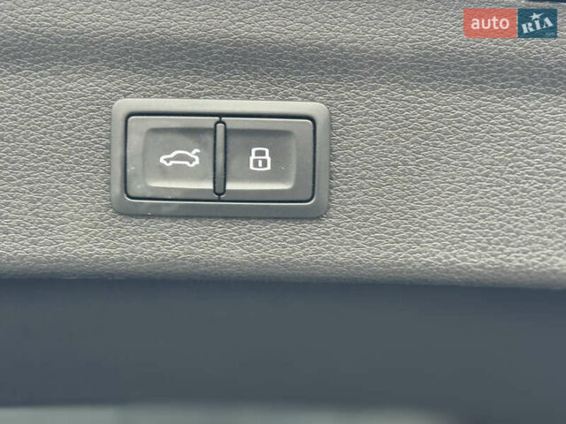 Чорний Ауді Ку3, об'ємом двигуна 2 л та пробігом 45 тис. км за 29890 $, фото 42 на Automoto.ua