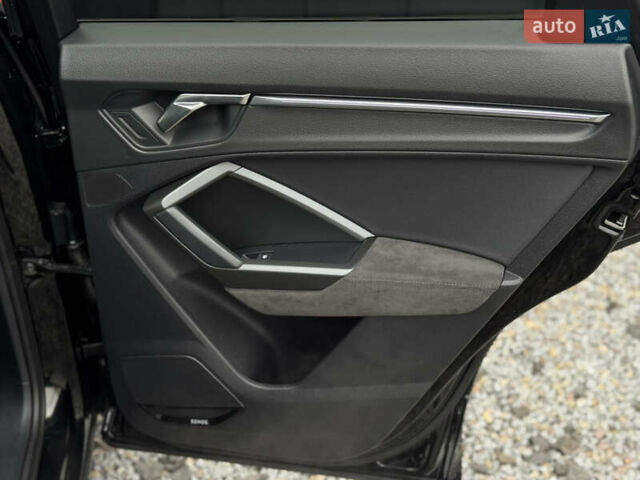 Чорний Ауді Ку3, об'ємом двигуна 2 л та пробігом 45 тис. км за 29890 $, фото 43 на Automoto.ua