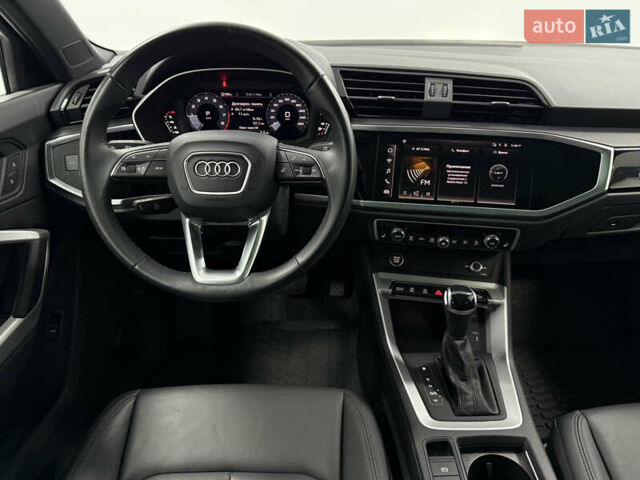 Чорний Ауді Ку3, об'ємом двигуна 1.98 л та пробігом 22 тис. км за 35500 $, фото 23 на Automoto.ua