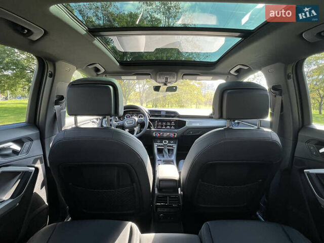 Черный Ауди Ку3, объемом двигателя 1.98 л и пробегом 9 тыс. км за 29500 $, фото 15 на Automoto.ua