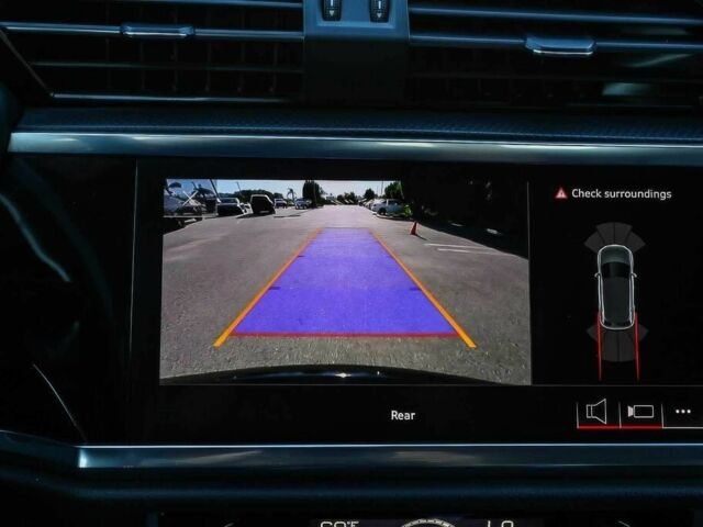 Черный Ауди Ку3, объемом двигателя 2 л и пробегом 14 тыс. км за 14500 $, фото 8 на Automoto.ua