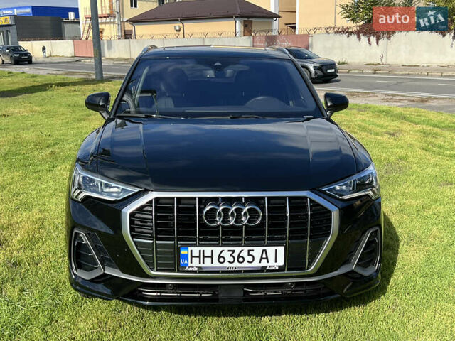 Черный Ауди Ку3, объемом двигателя 1.98 л и пробегом 9 тыс. км за 29500 $, фото 7 на Automoto.ua