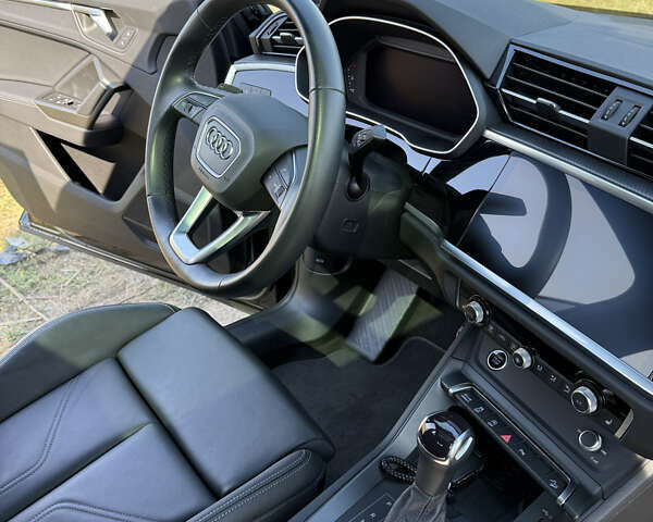 Черный Ауди Ку3, объемом двигателя 1.98 л и пробегом 17 тыс. км за 39800 $, фото 32 на Automoto.ua