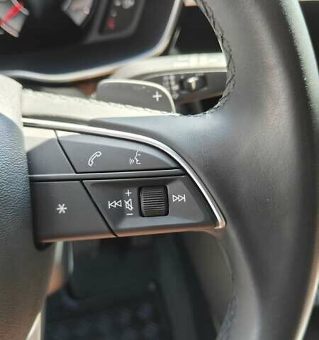 Чорний Ауді Ку3, об'ємом двигуна 2 л та пробігом 28 тис. км за 31400 $, фото 51 на Automoto.ua