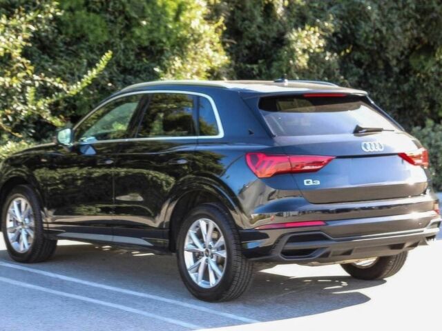 Черный Ауди Ку3, объемом двигателя 2 л и пробегом 14 тыс. км за 14500 $, фото 3 на Automoto.ua