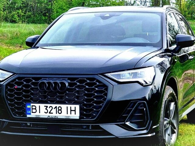 Чорний Ауді Ку3, об'ємом двигуна 2 л та пробігом 8 тис. км за 37700 $, фото 1 на Automoto.ua