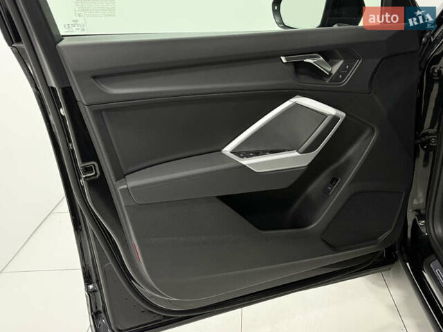 Чорний Ауді Ку3, об'ємом двигуна 1.98 л та пробігом 22 тис. км за 35500 $, фото 32 на Automoto.ua