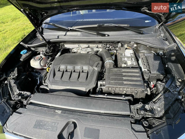 Черный Ауди Ку3, объемом двигателя 1.98 л и пробегом 9 тыс. км за 29500 $, фото 27 на Automoto.ua