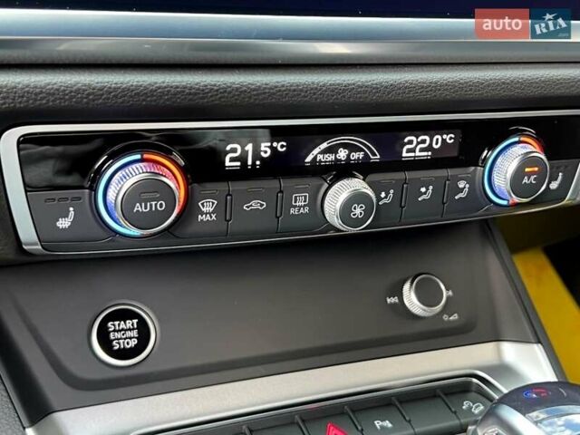 Черный Ауди Ку3, объемом двигателя 1.98 л и пробегом 1 тыс. км за 52499 $, фото 59 на Automoto.ua