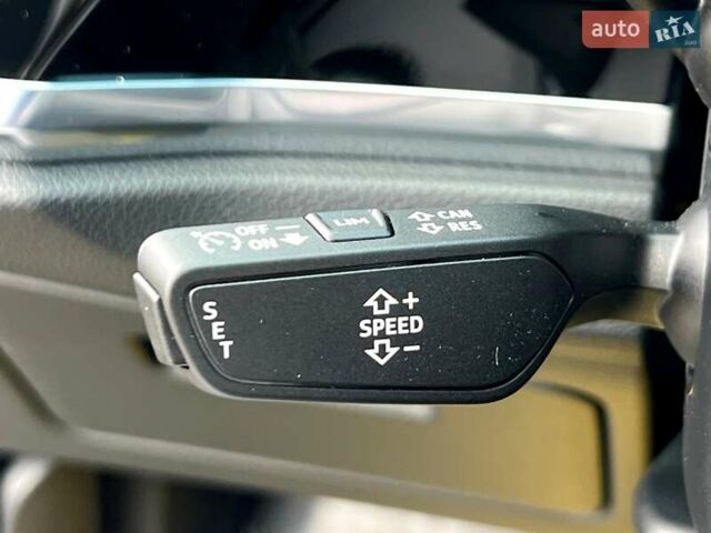 Черный Ауди Ку3, объемом двигателя 1.98 л и пробегом 1 тыс. км за 52499 $, фото 55 на Automoto.ua